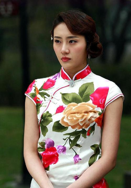 157.满级奶奶伪装女高飒翻全场（80集）