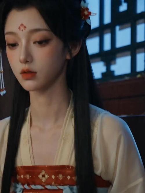 11.弃女归来：乖巧我装的（49集）