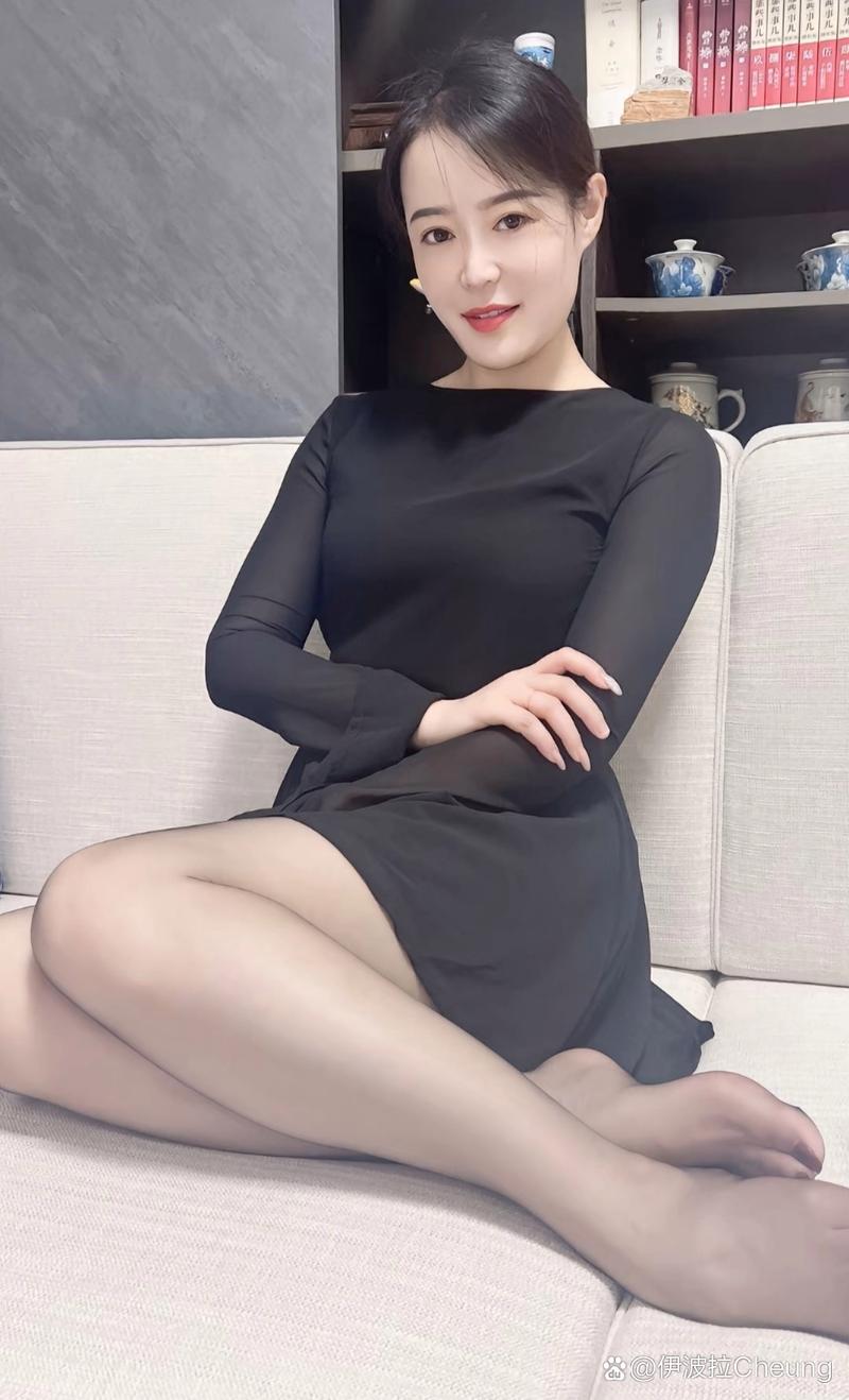 温舒蕾-福利剧情黑丝大x人妻