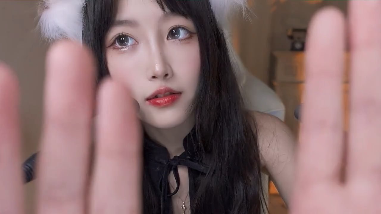 ASMR助眠-二呆啾-短旗袍呲溜